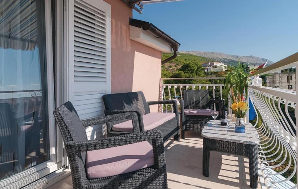 Apartments Mm Подстрана Экстерьер фото