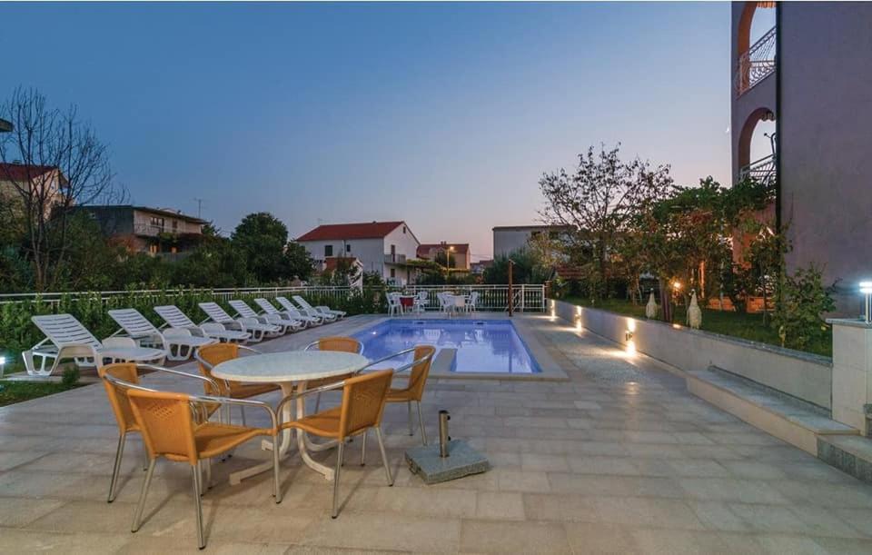 Apartments Mm Подстрана Экстерьер фото