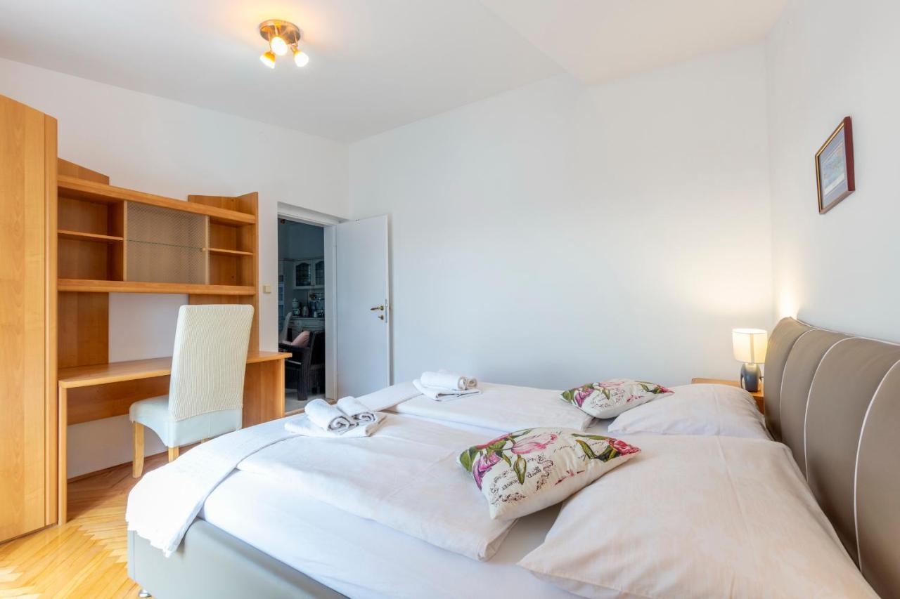 Apartments Mm Подстрана Экстерьер фото