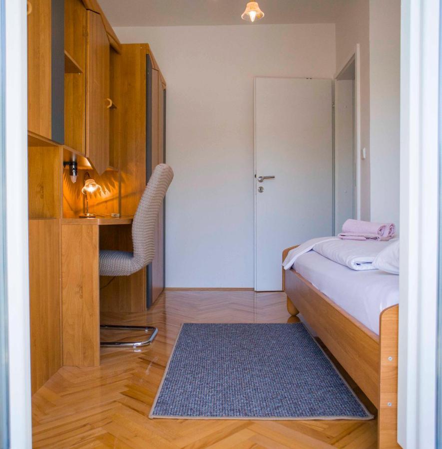 Apartments Mm Подстрана Экстерьер фото