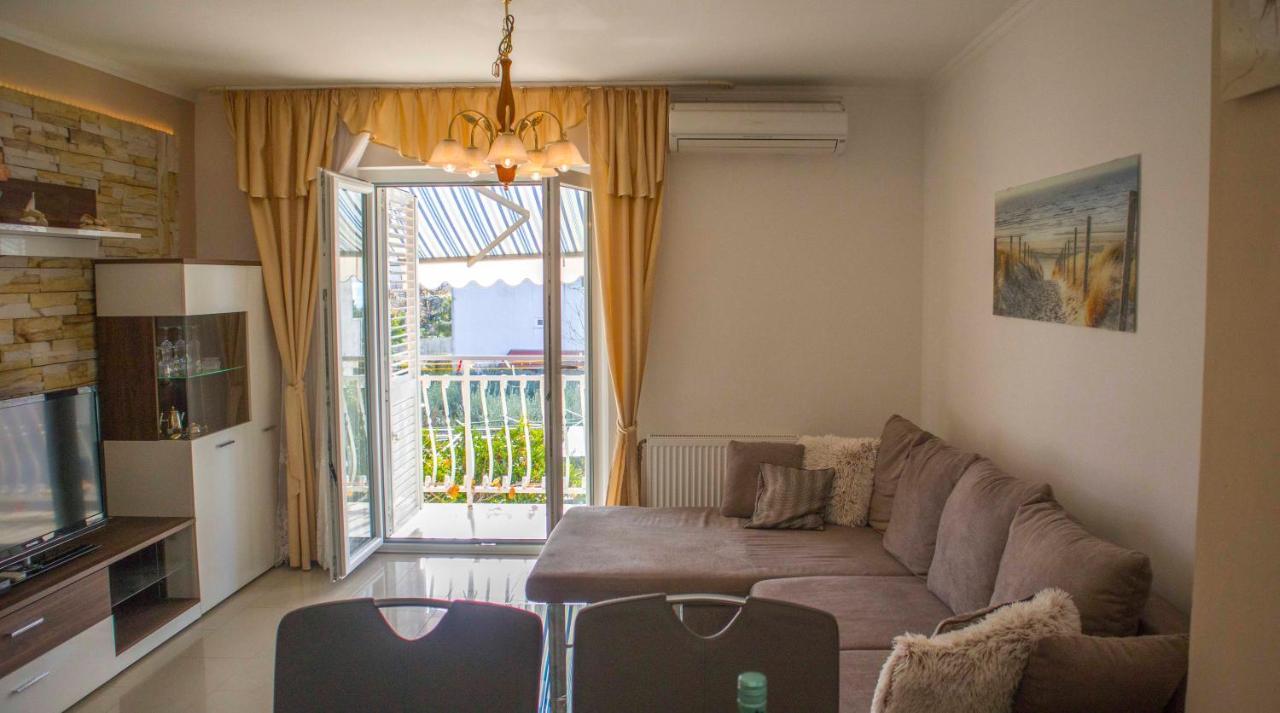 Apartments Mm Подстрана Экстерьер фото