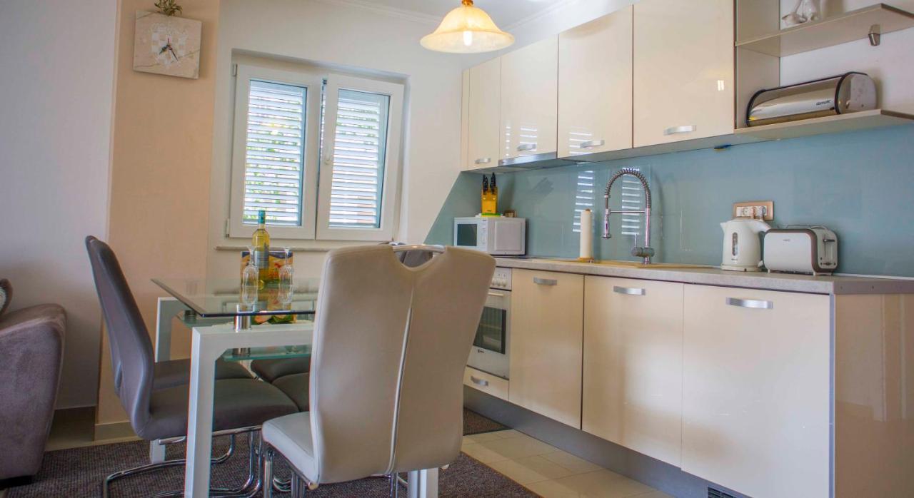 Apartments Mm Подстрана Экстерьер фото
